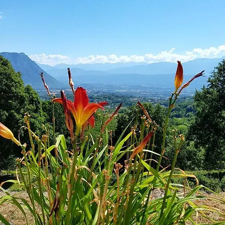 Hébergement de vacances Coquette Maison à La Campagne Avec Nage Bizone *